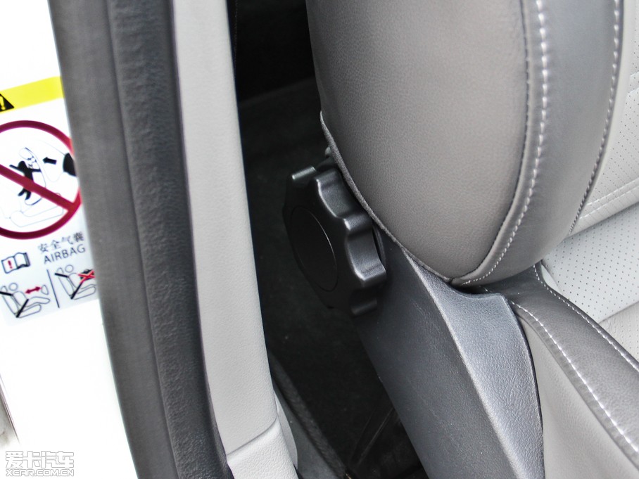 2013݃Ɏ 1.4TSI DSGA