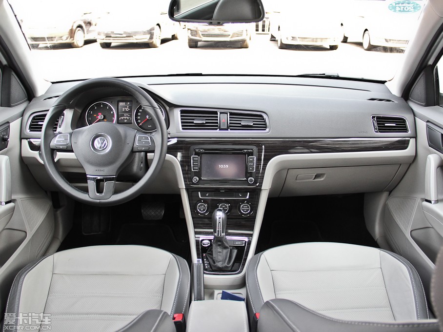 2013݃Ɏ 1.4TSI DSGA