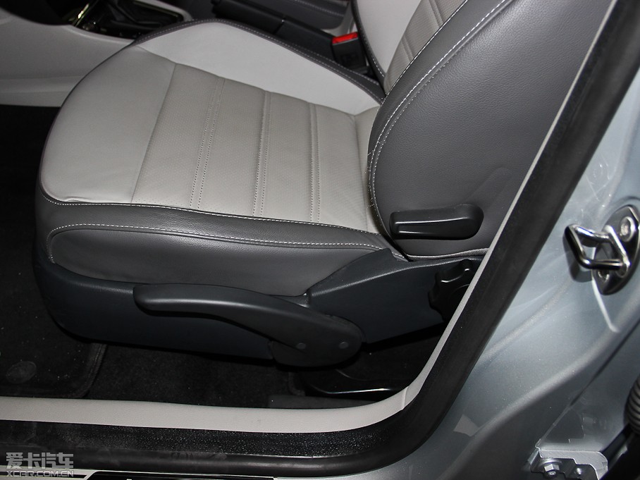 2013݃Ɏ 1.4TSI DSGA