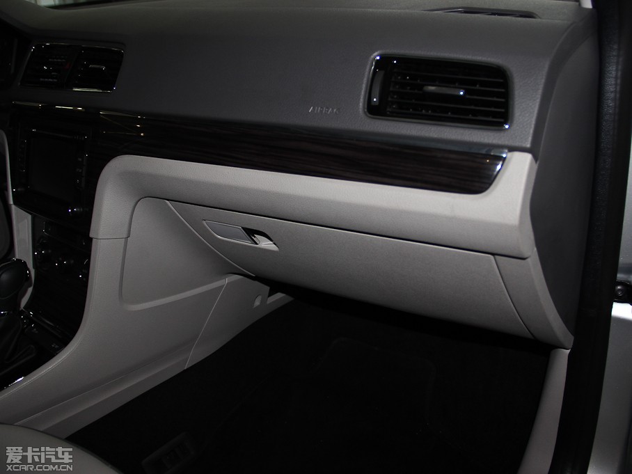 2013݃Ɏ 1.4TSI DSGA