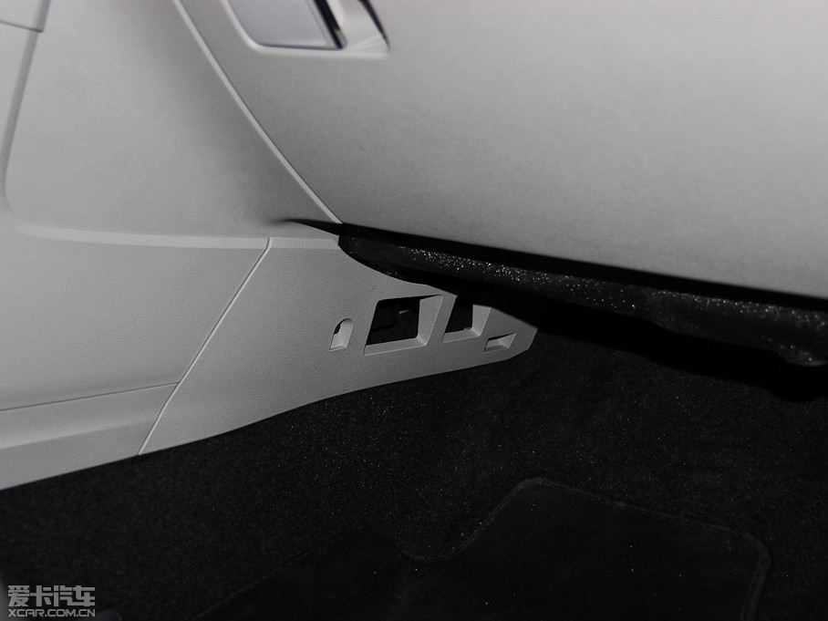 2013݃Ɏ 1.4TSI DSGA