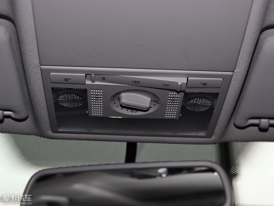 2013݃Ɏ 1.4TSI DSGA