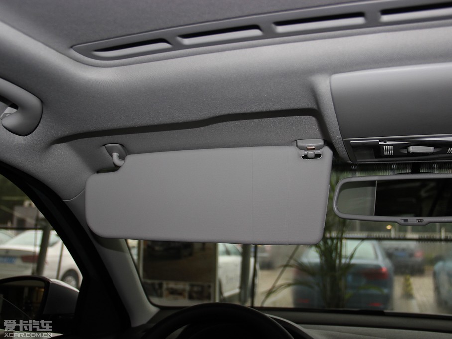 2013݃Ɏ 1.4TSI DSGA