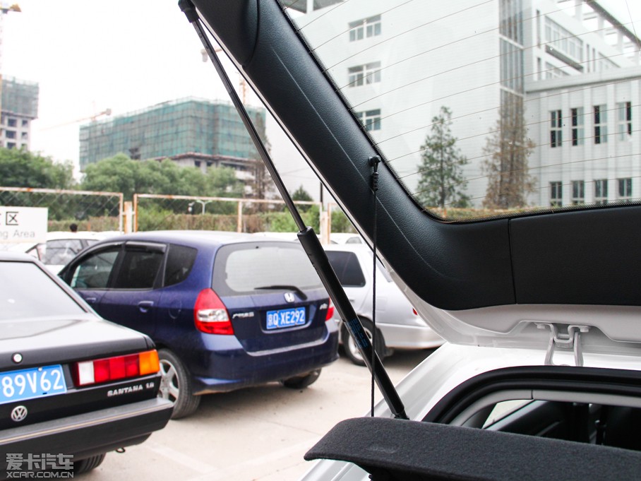 2013݃Ɏ 1.6L Ԅ(dng)m