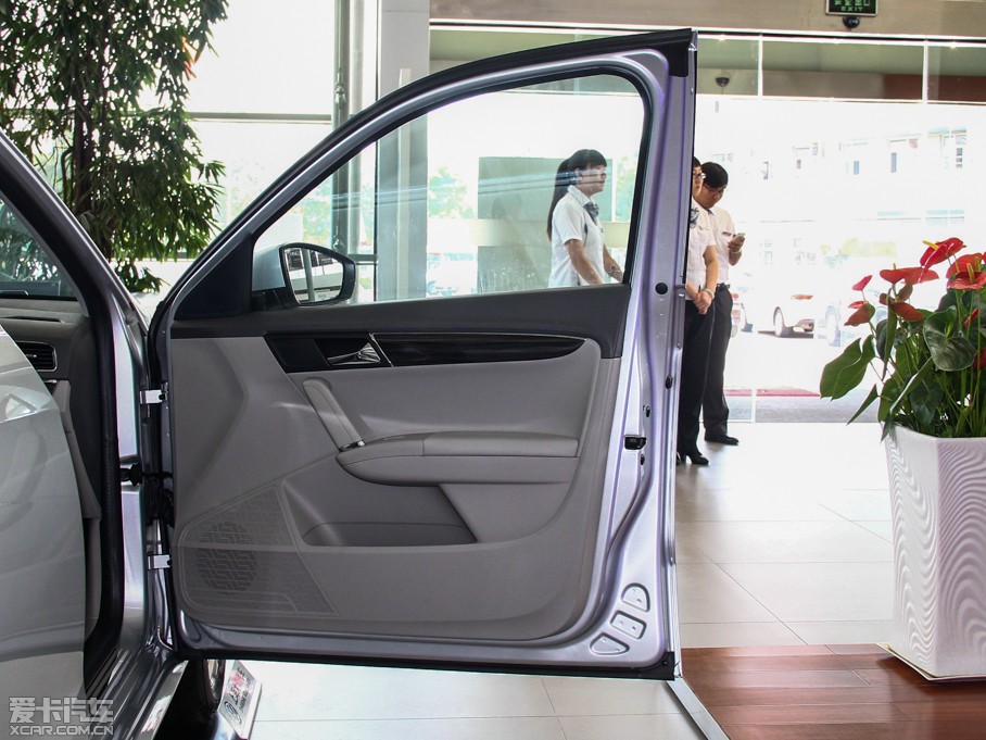 2013݃Ɏ 1.4TSI քӺA