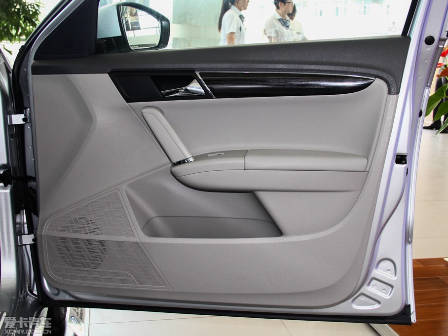 2013݃Ɏ 1.4TSI քӺA