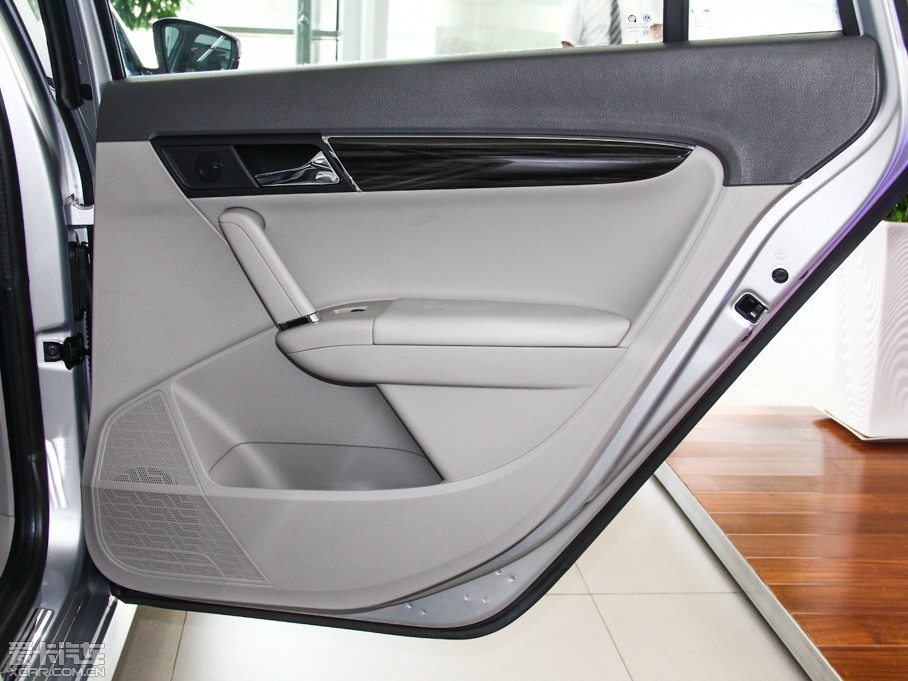 2013݃Ɏ 1.4TSI քӺA