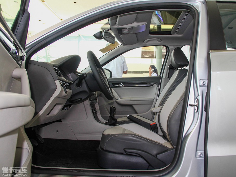 2013݃Ɏ 1.4TSI քӺA