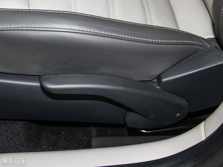 2013݃Ɏ 1.4TSI քӺA