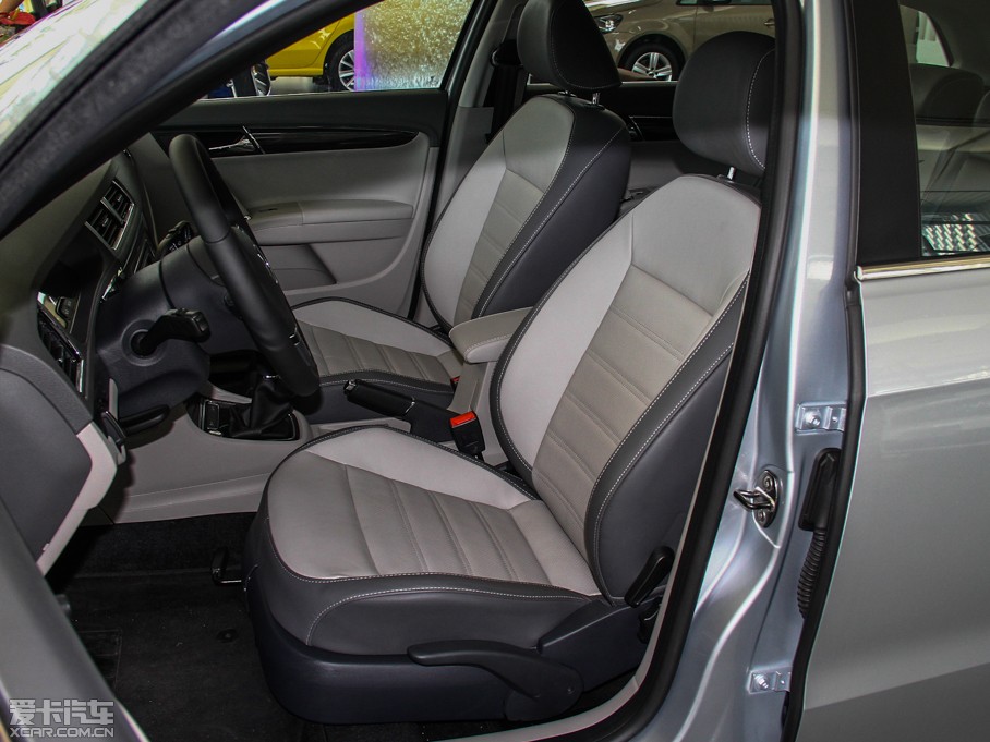 2013݃Ɏ 1.4TSI քӺA