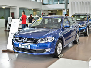 2013款1.4TSI DSG舒适版 左前45度
