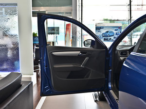 2013款1.4TSI DSG舒适版 驾驶位车门