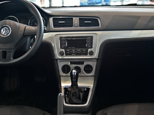 2013款1.4TSI DSG舒适版 中控台