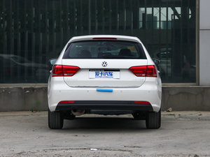 2013款1.6L 自动舒适版 正后	
