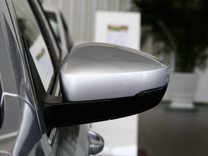 2013款1.4TSI 手动豪华版 后视镜