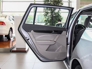 2013款1.4TSI 手动豪华版 左后车门