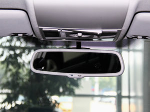 2013款1.4TSI 手动豪华版 车内后视镜