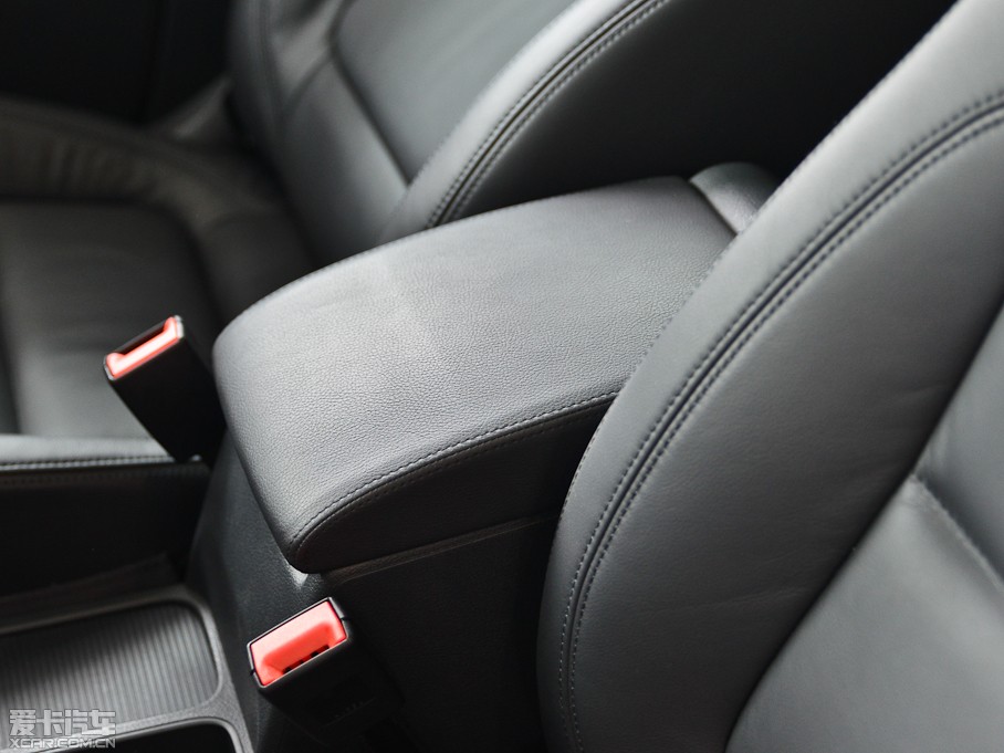 2013��;�^ 1.8TSI �Ԅ�������m��