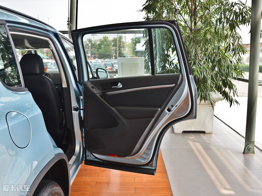 2013;^ 1.4TSI ք(dng)(q){(ln)(q)