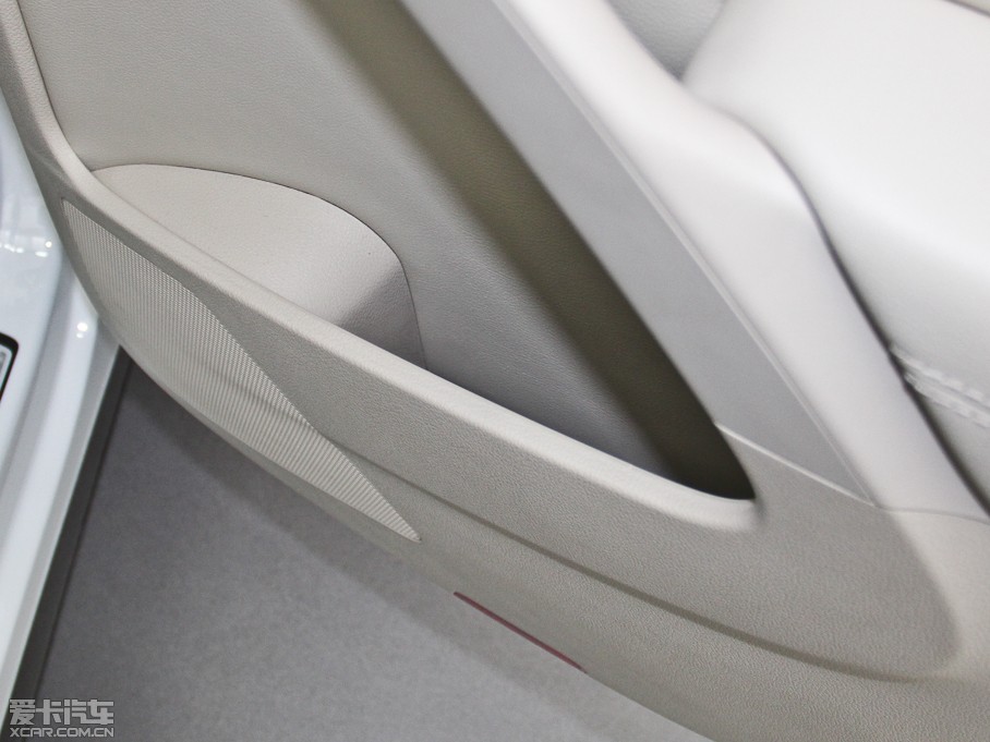 2013;^ 1.8TSI ԄӃA