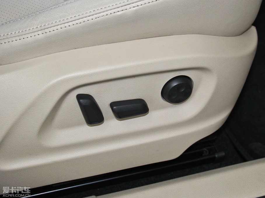 2013;^ 1.8TSI ԄӃA