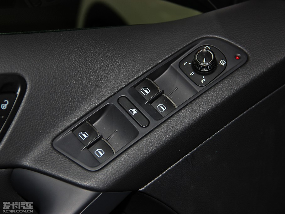 2013;^ 1.8TSI ԄӃm