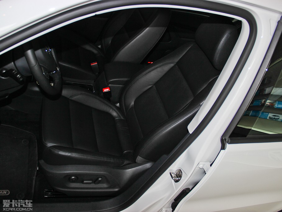 2013;^ 1.8TSI ԄӃm