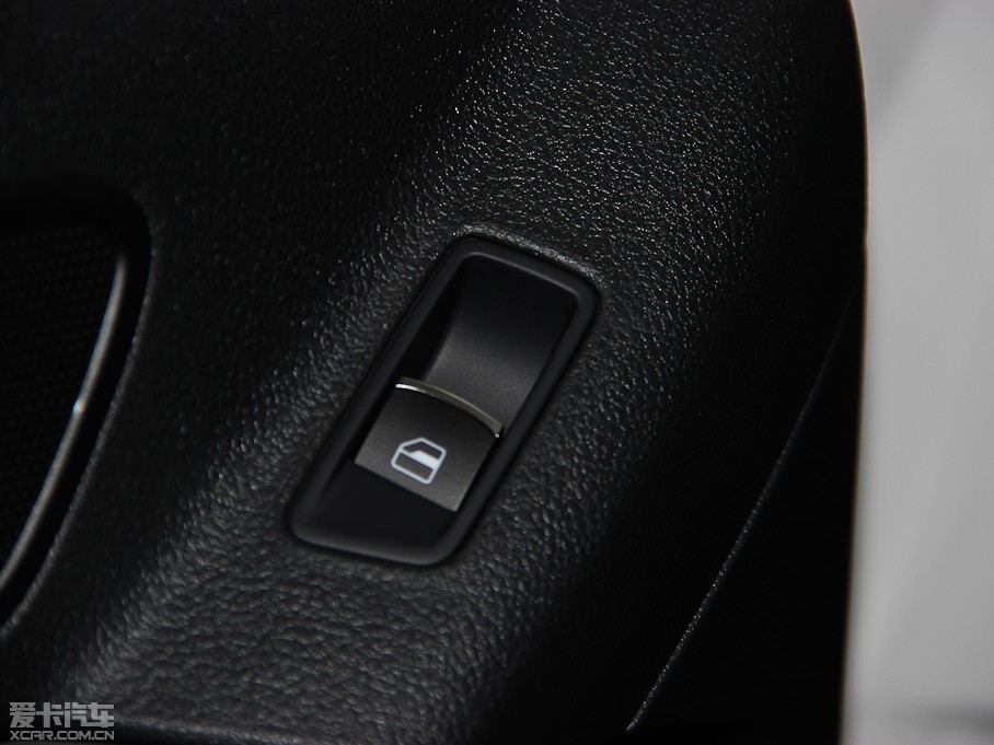 2013;^ 1.8TSI ԄӃm