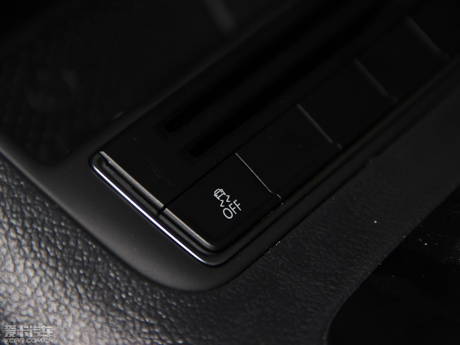 2013;^ 1.8TSI ԄӃm