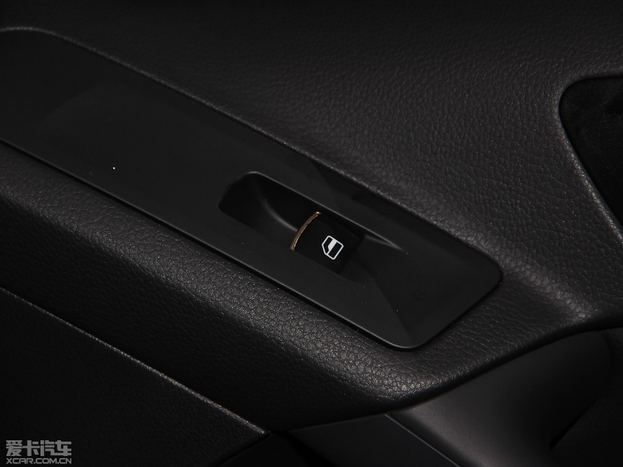 2013;^ 1.8TSI ԄӃm