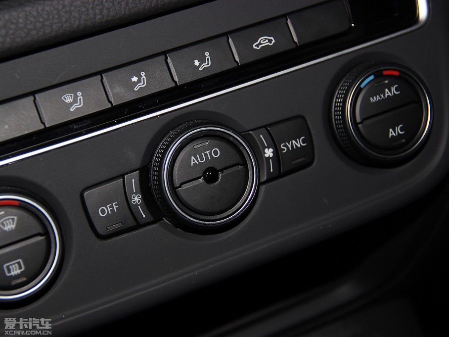 2013;^ 1.8TSI ԄӃm