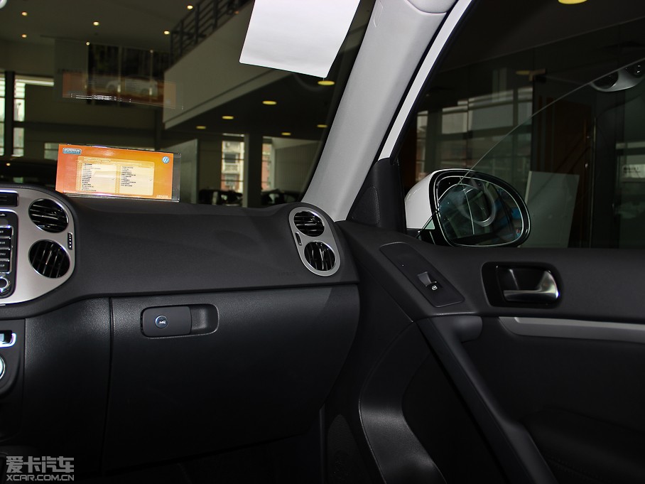 2013��;�^ 1.8TSI �ԄӃ�����m��