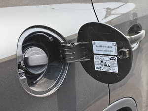 2013款2.0TSI 自动四驱旗舰版 油箱盖