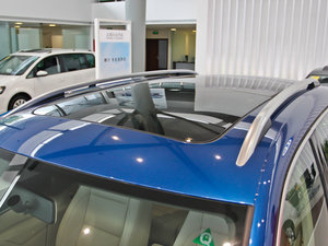 2013款1.8TSI 自动四驱豪华版 车顶