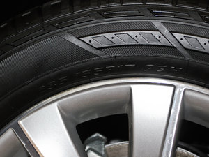 2013款1.8TSI 自动四驱豪华版 轮胎尺寸