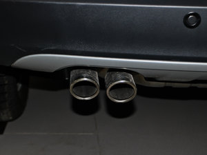 2013款1.8TSI 自动四驱豪华版 排气管