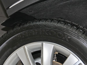 2013款1.8TSI 自动两驱豪华版 轮胎品牌