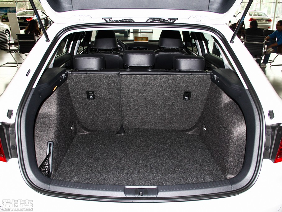 2014݃Ɏ 1.4TSI 30o(j)