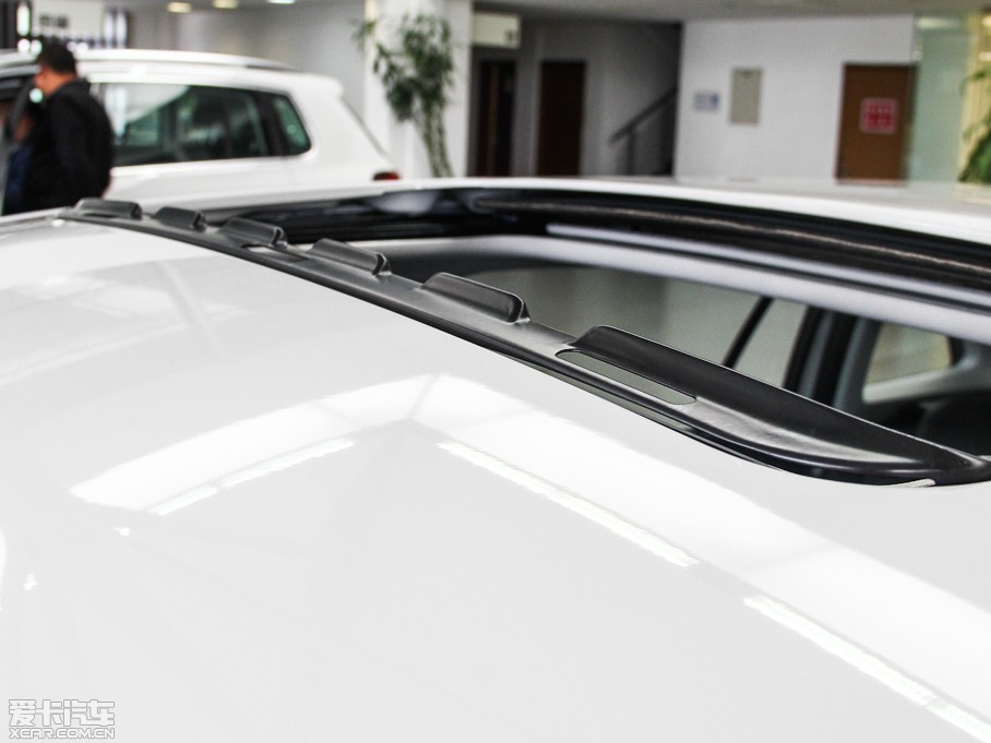 2014݃Ɏ 1.4TSI 30o(j)