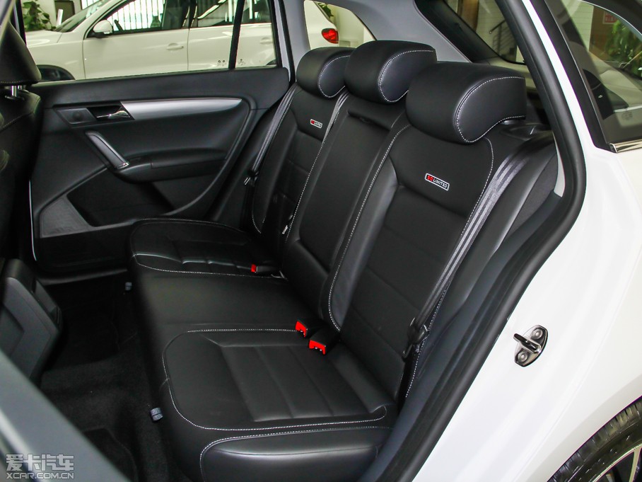 2014݃Ɏ 1.4TSI 30o(j)