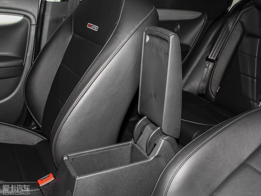 2014݃Ɏ 1.4TSI 30o(j)