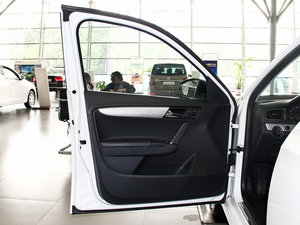 2014款1.4TSI 30周年纪念版 驾驶位车门