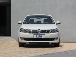 2014款1.6L 自动运动版 正前