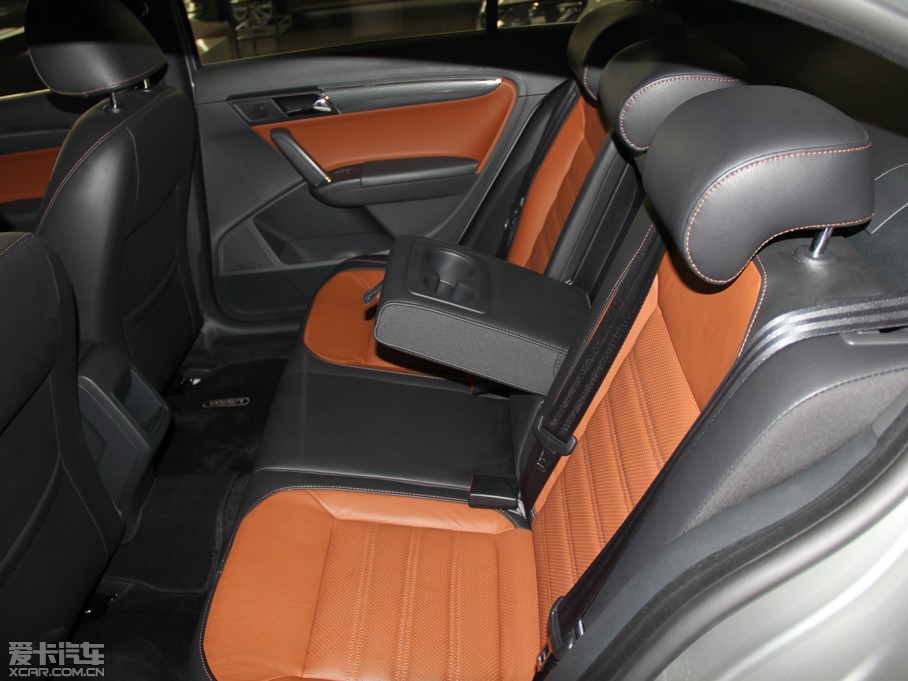 2014������ 1.4TSI DSG �\�Ӱ�