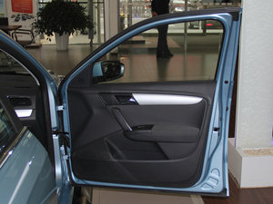 2014款1.4TSI DSG 蓝驱版 空间座椅