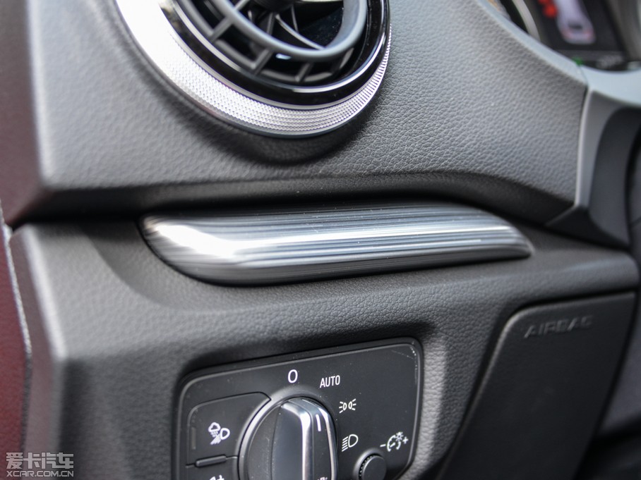 2015WA3 e-tron Sportback e-tron \Ӱ