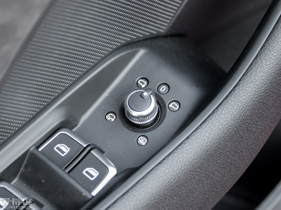 2015WA3 e-tron Sportback e-tron \Ӱ