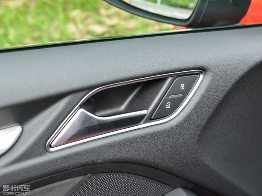 2015WA3 e-tron Sportback e-tron \Ӱ