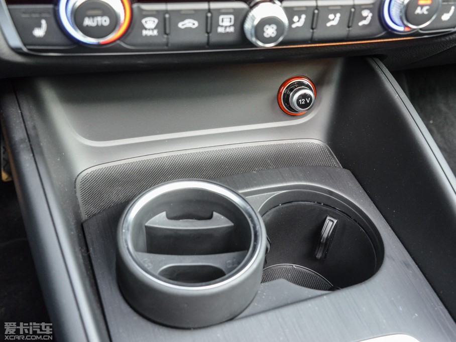 2015WA3 e-tron Sportback e-tron \Ӱ