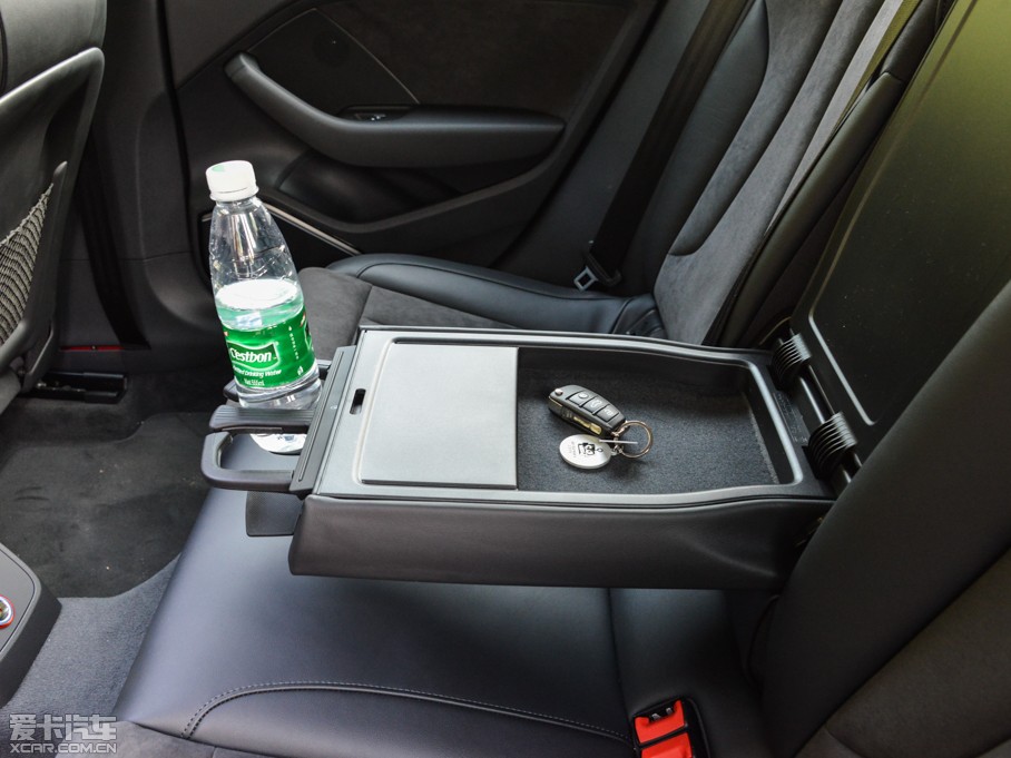 2015WA3 e-tron Sportback e-tron \Ӱ